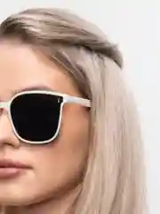 Белый очки солнцезащитные женские