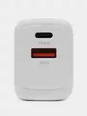 Белый cетевой адаптер CharGuide 30 Watt для быстрой зарядки телефона