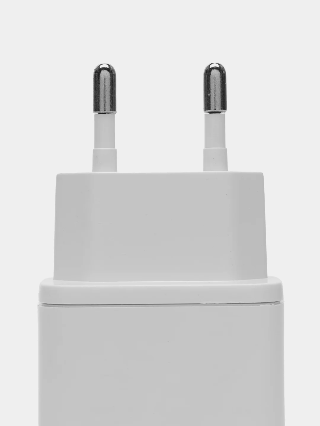 Белый cетевой адаптер CharGuide 30 Watt для быстрой зарядки телефона