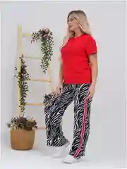 Красный костюм-двойка женский, большие размеры