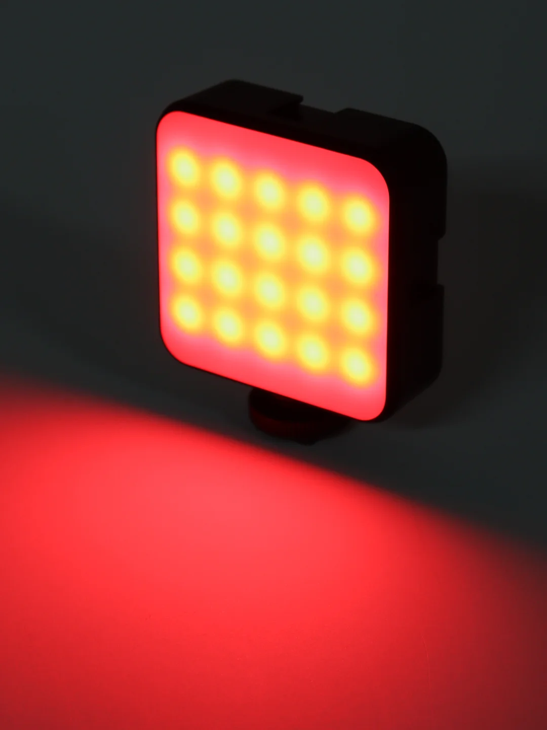 Накамерный цветной свет T64RGB led - светодиодная лампа для камеры