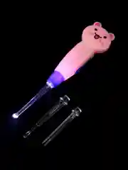 Розовый палочка для чистки ушей , LED-подсветка, 3 насадки, от батареек, кошечка,лягушка, пёсик