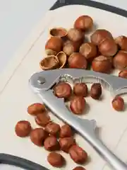 Серебряный орехокол универсальный Shiny Kitchen, орехоколка для грецких орехов, фундука