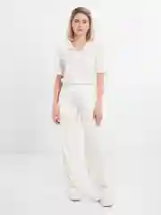 Белый костюм брючный летний
