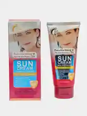 Розовый солнцезащитный крем для лица и тела Fruit Of The Wokali Sun Cream High Protection SPF/UVB