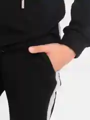 Спортивный костюм для девочки