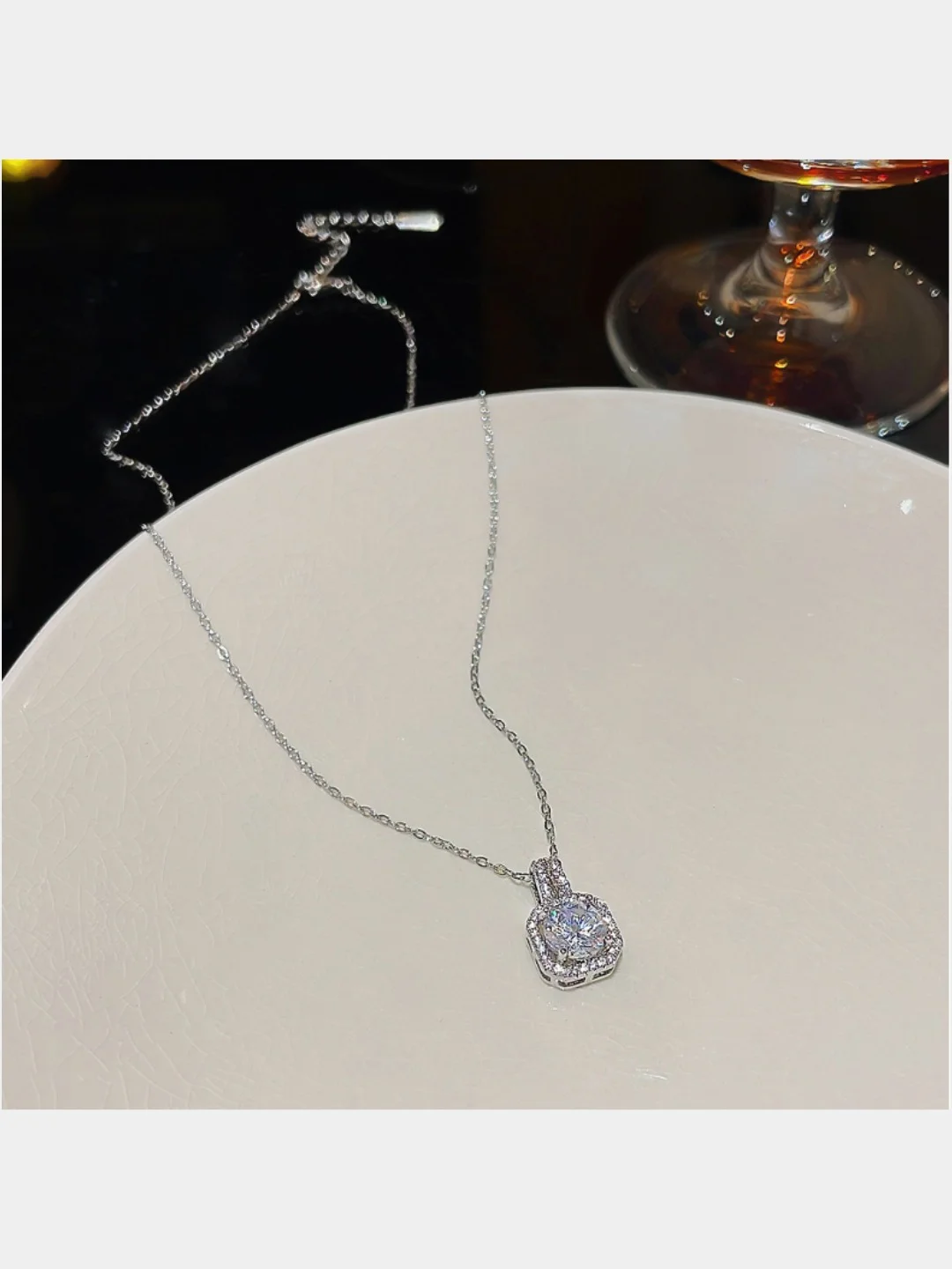 Серебряный цепочка с подвеской из камня,ограненного стразами/новогодний подарок для девушек,женщин