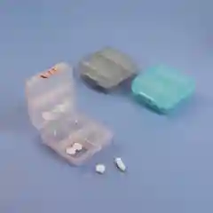 Таблетница, 7х7,8х3,5 см, 6 секций, складная, квадрат, цвет МИКС