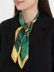 Разноцветный платок шелковый на голову и шею