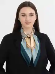 Лазурный платок шелковый на голову и шею