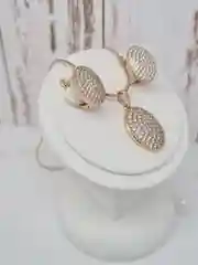 Золотой комплект украшений Серьги и кулон, бижутерия женская