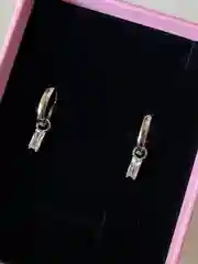 Белый серьги-трансформеры со съемной подвеской