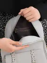 Серый рюкзак с сумкой и визитницей