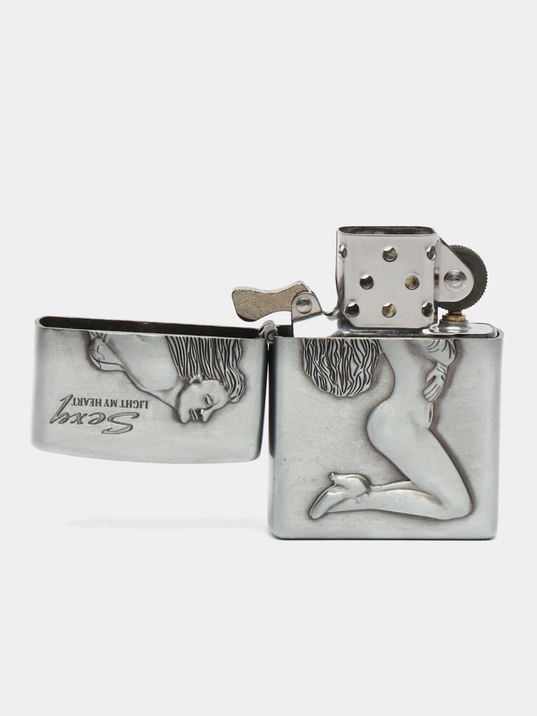 Серый меланж зажигалка бензиновая с рельефным рисунком девушки