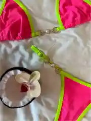 Розовый купальник женский, раздельный