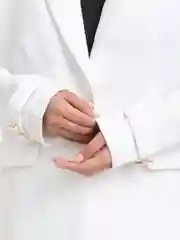 Белый пиджак женский твидовый удлиненный