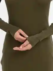Приглушённый хаки платье женское макси, с длинным рукавом
