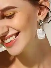 Серьги лепестки, серьги подвески, вечерние, гвоздики