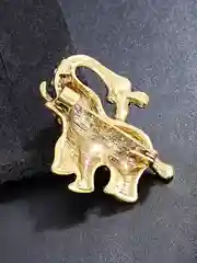 Брошь "Слон"