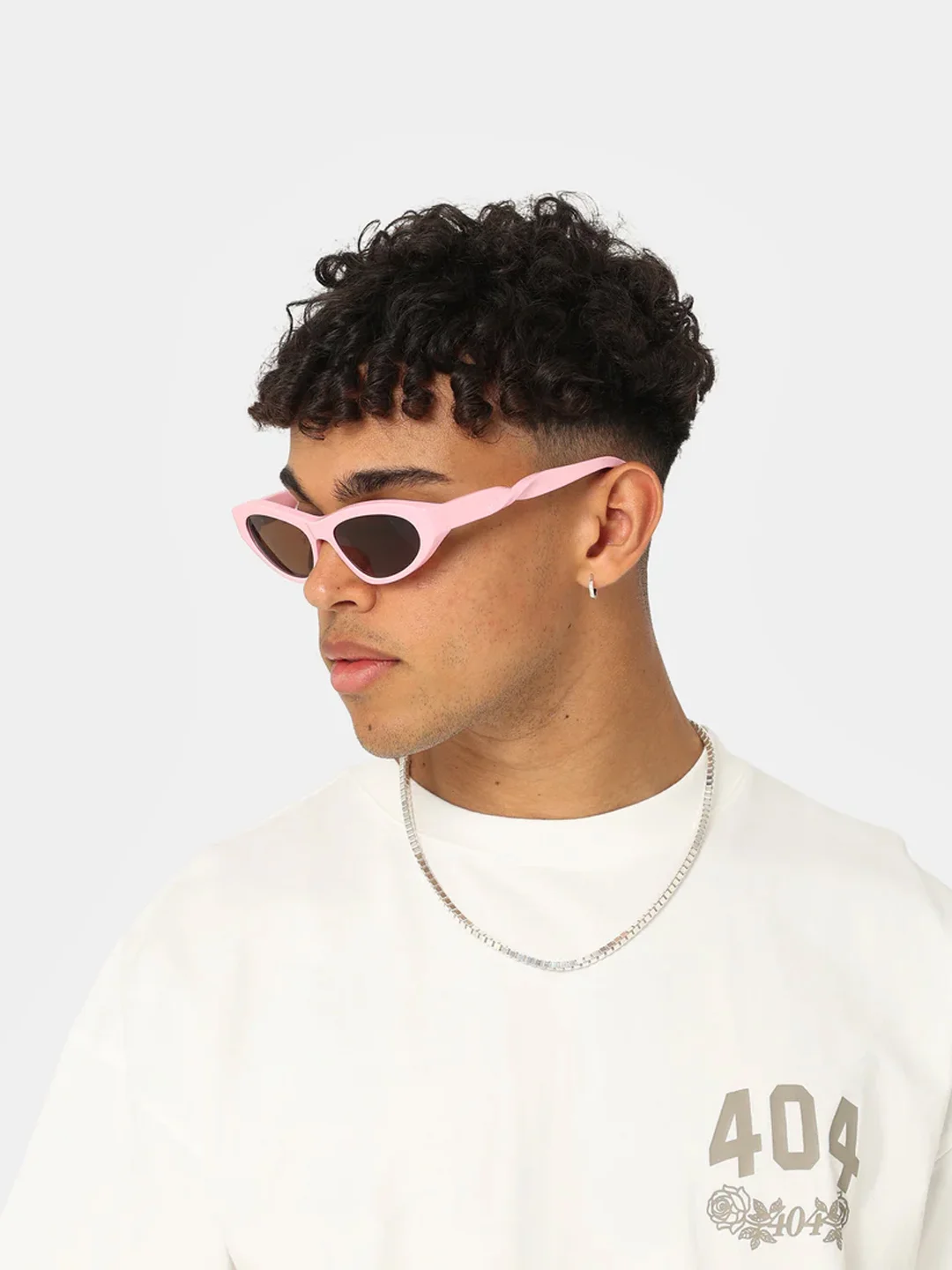 Черный солнцезащитные очки Eyewear Twist в оправе кошачий глаз Итальянского дизайна