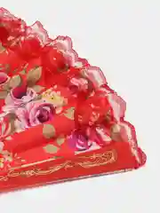 Красный веер складной
