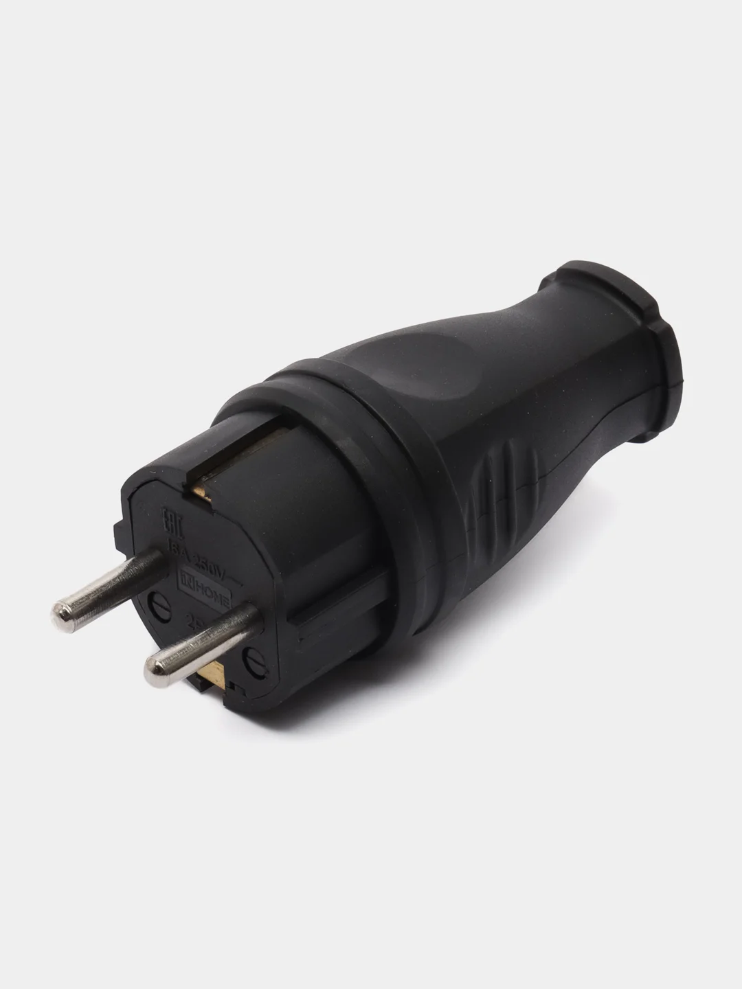 Вилка прямая с заземлением каучук 16А IP44 черная IN HOME