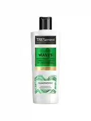 TRESemmé Кондиционер для вьющихся и пушистых волос Curls and Waves, 360 мл