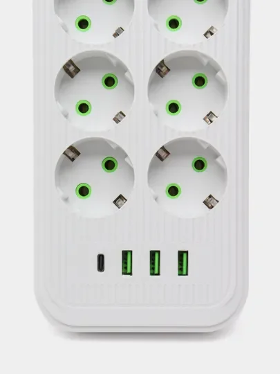 Белый сетевой фильтр- удлинитель с 6 розетками, 3 USB портами и 1 Type-C