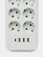 Белый сетевой фильтр- удлинитель с 6 розетками, 3 USB портами и 1 Type-C