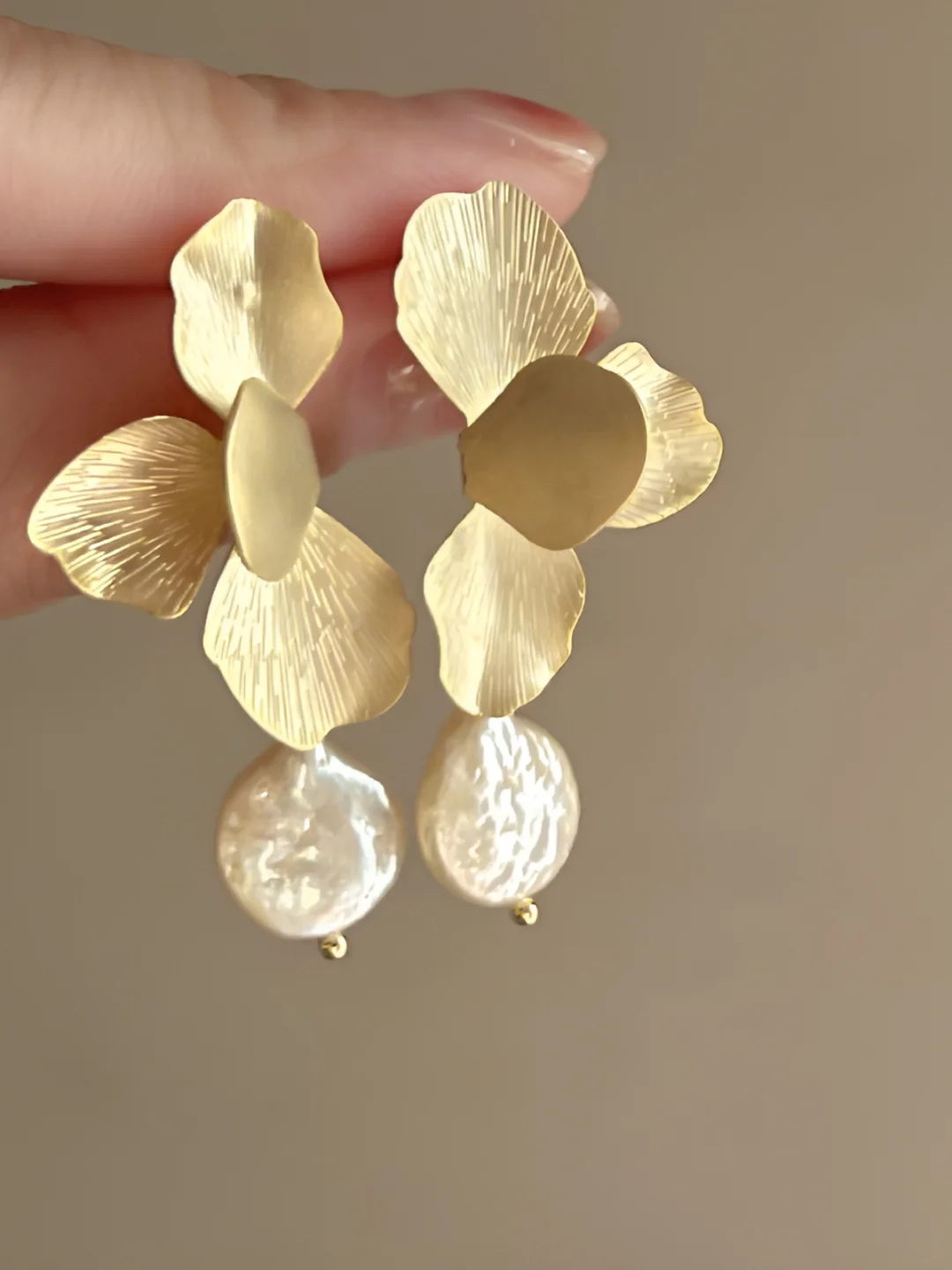 Серьги женские