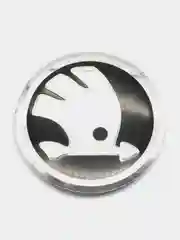 Черный наклейки на диски, колпаки Skoda сферические, изогнутые, 56-65 мм, 4 штуки