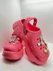 Кораллово-розовый сабо с джибитсами женские