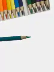 Цветные карандаши, набор 18 цветов, трехгранный корпус