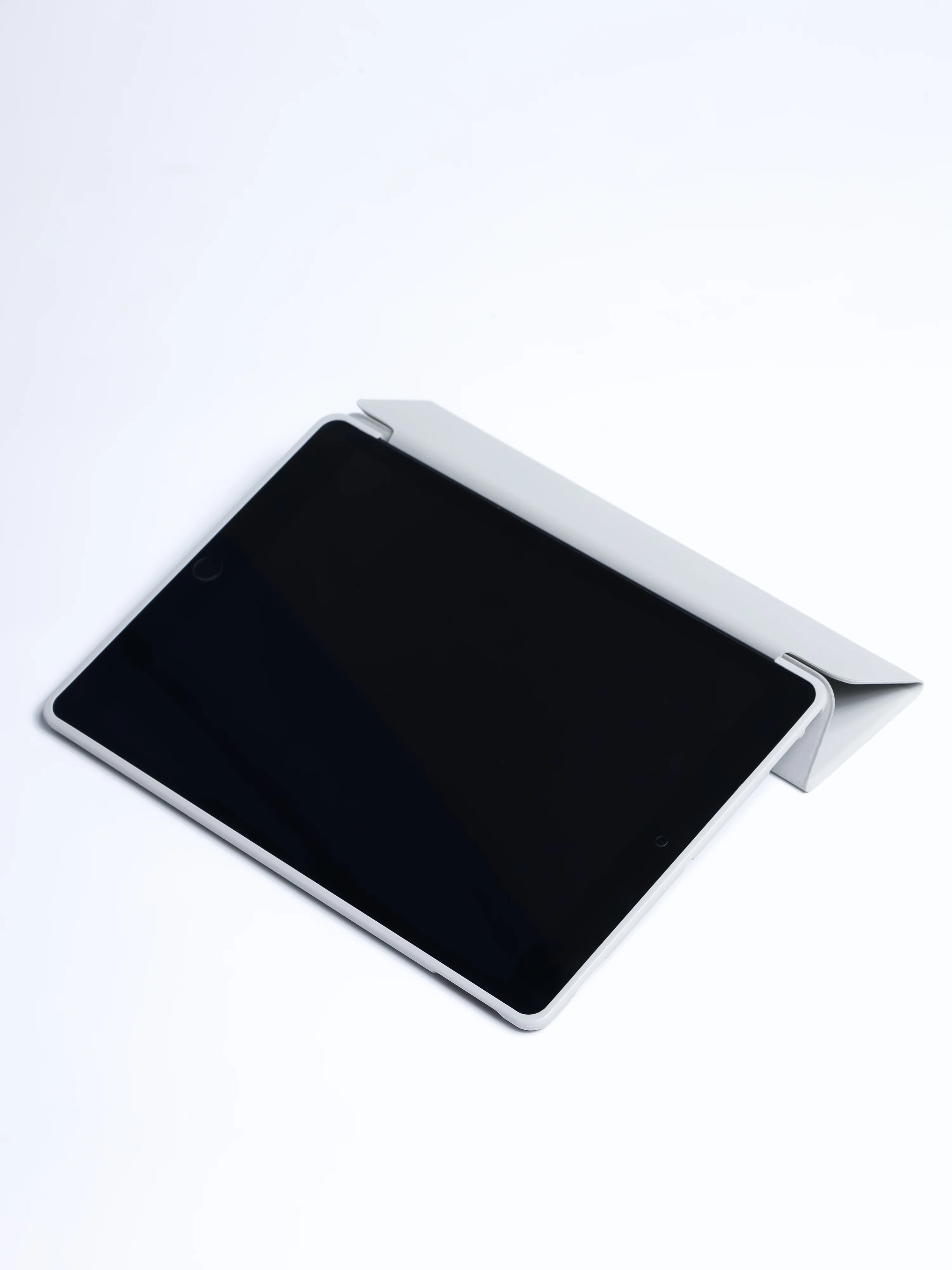 Серый металлик чехол на Айпад 10,2 Apple iPad 7 2019 iPad 8 2020 и на Айпад 9 2021