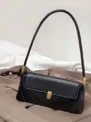 Черный сумка багет женская через плечо