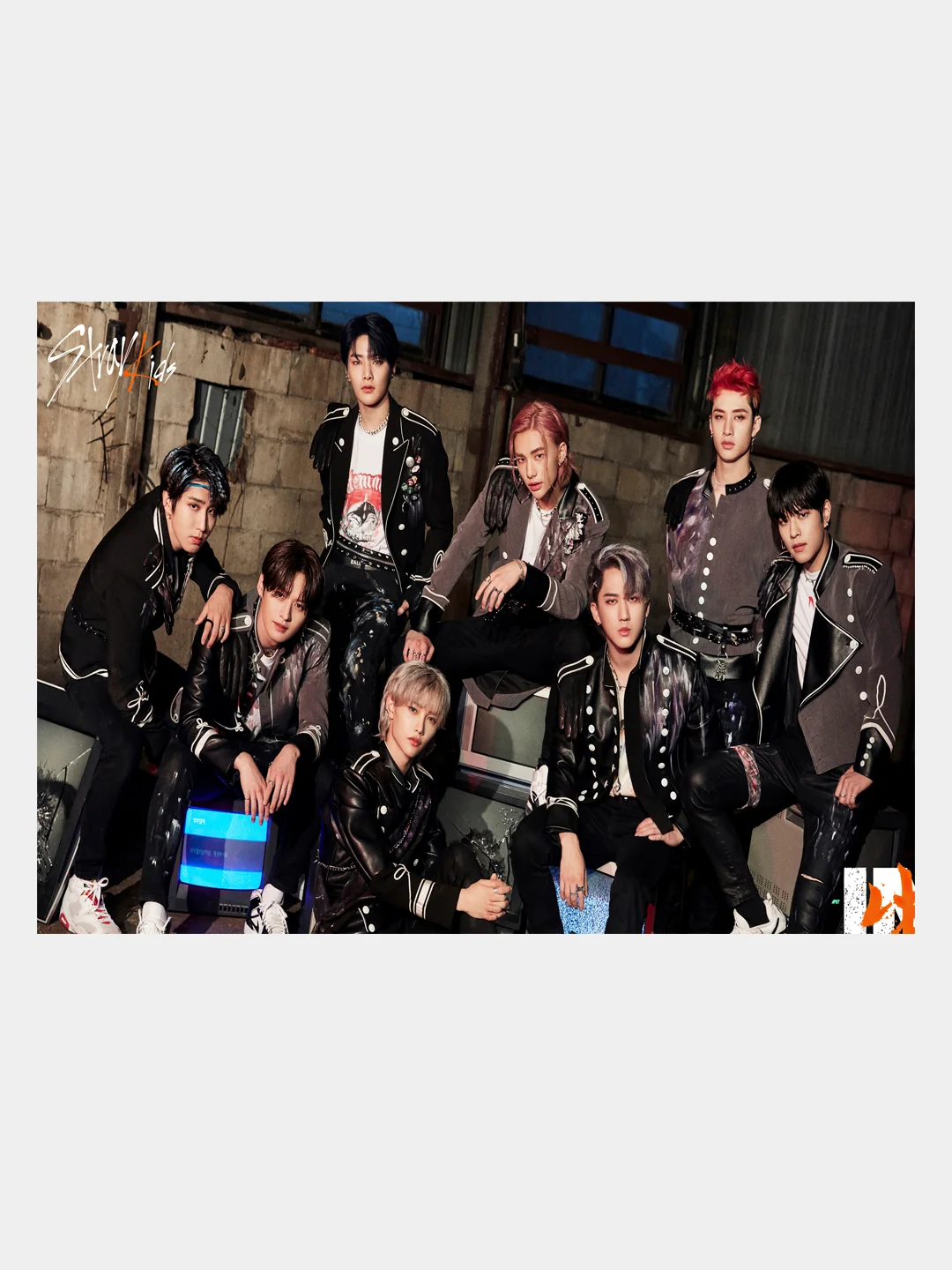 Серый плакат/ Постер K-POP Stray Kids