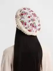 Береты женские
