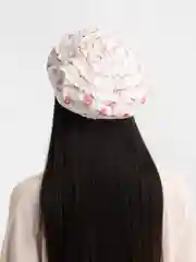 Коралловый береты женские