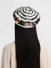 Черный береты женские