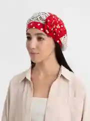 Красный берет женский