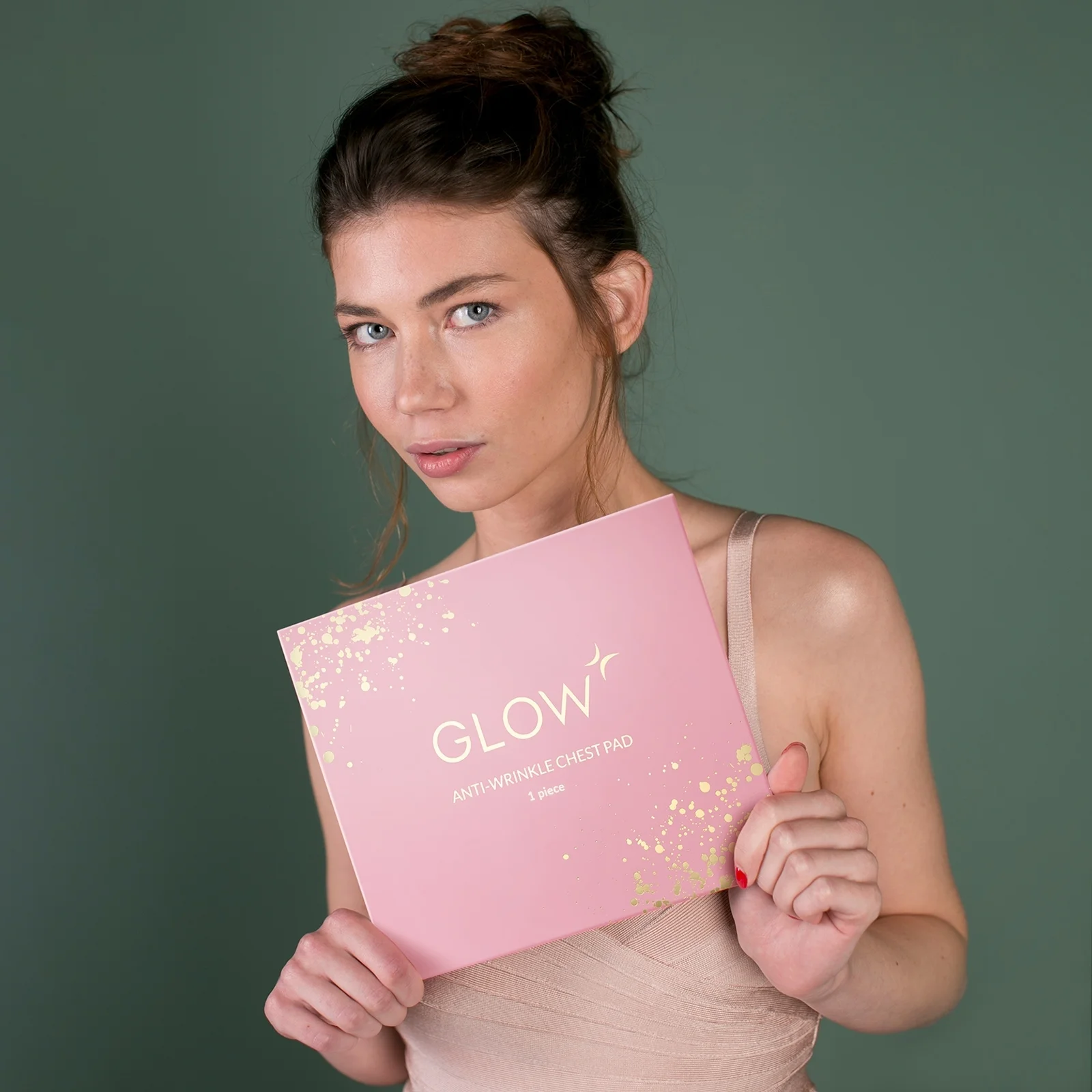 GLOW CARE Многоразовый лифтинг тейп (маска) для груди / зоны декольте, 1 шт.