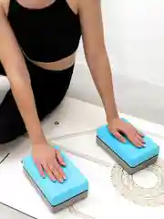 Голубой блок для йоги Hamsa Yoga, опорный кубик для растяжки и гимнастики