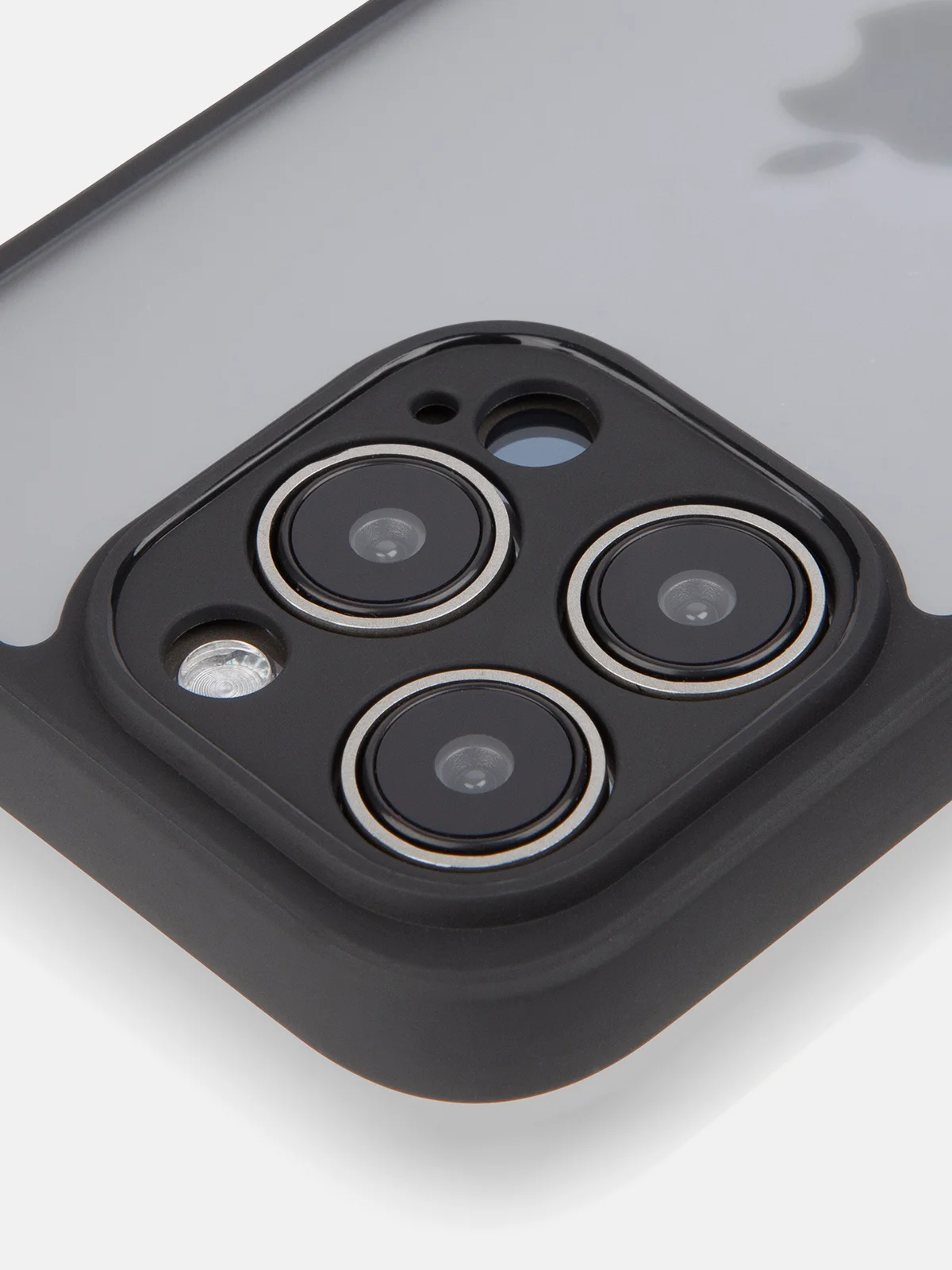 Белый чехол для iPhone 15 / 15 Plus / 15 Pro / 15 Pro Max пластик с силиконовой окантовкой, ROSCO