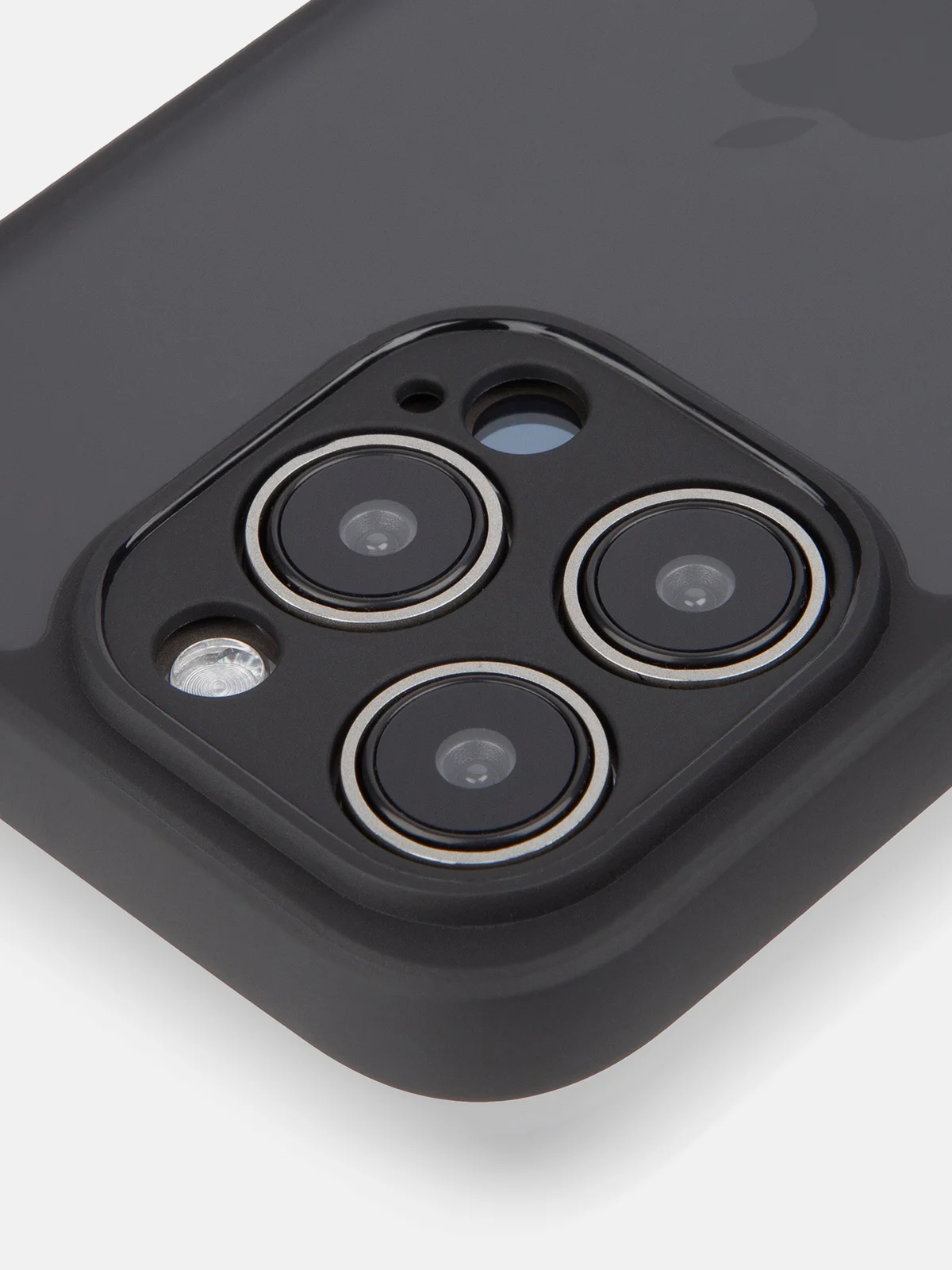Черный чехол для iPhone 15 / 15 Plus / 15 Pro / 15 Pro Max пластик с силиконовой окантовкой, ROSCO