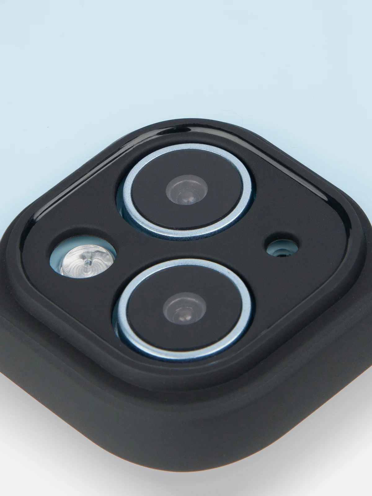 Белый чехол для iPhone 15 / 15 Plus / 15 Pro / 15 Pro Max пластик с силиконовой окантовкой, ROSCO