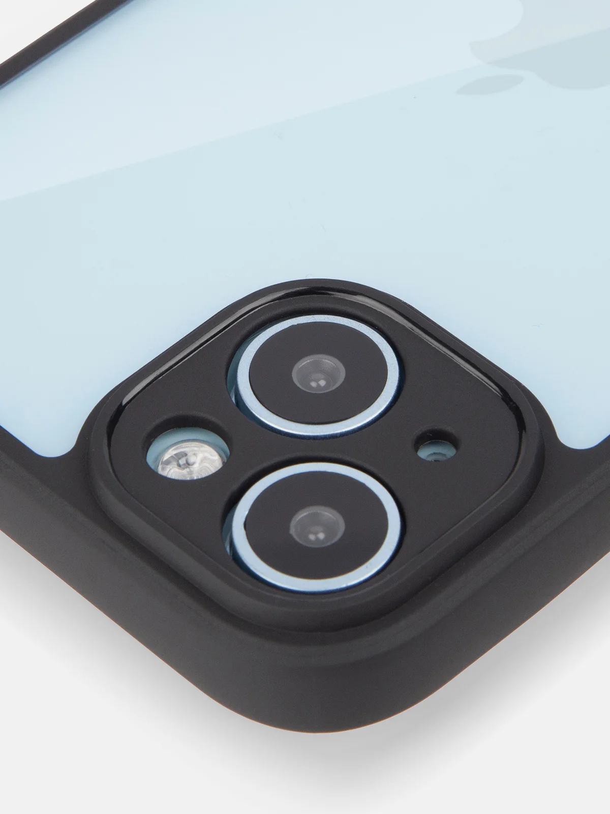 Белый чехол для iPhone 15 / 15 Plus / 15 Pro / 15 Pro Max пластик с силиконовой окантовкой, ROSCO