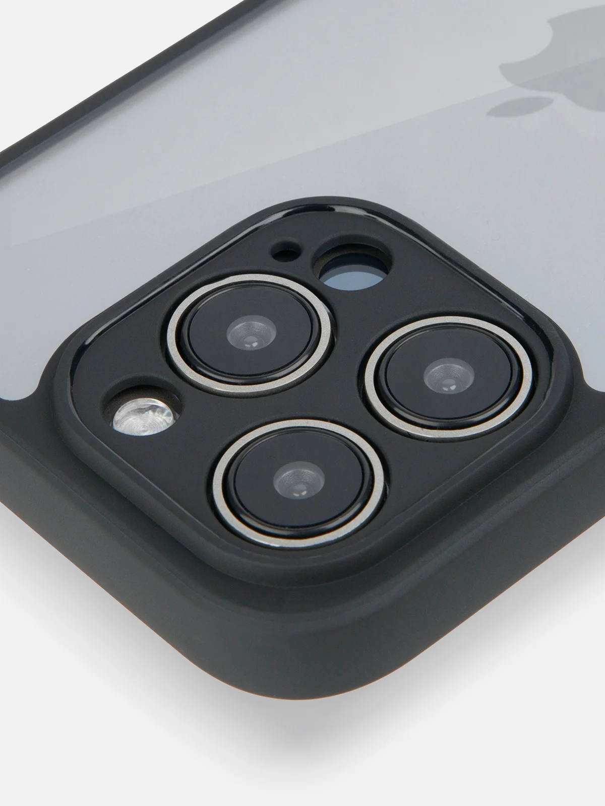 Белый чехол для iPhone 15 / 15 Plus / 15 Pro / 15 Pro Max пластик с силиконовой окантовкой, ROSCO