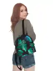 Зеленый мини рюкзак женский на лето с принтом