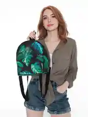 Зеленый мини рюкзак женский на лето с принтом