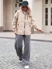 Ветровка женская